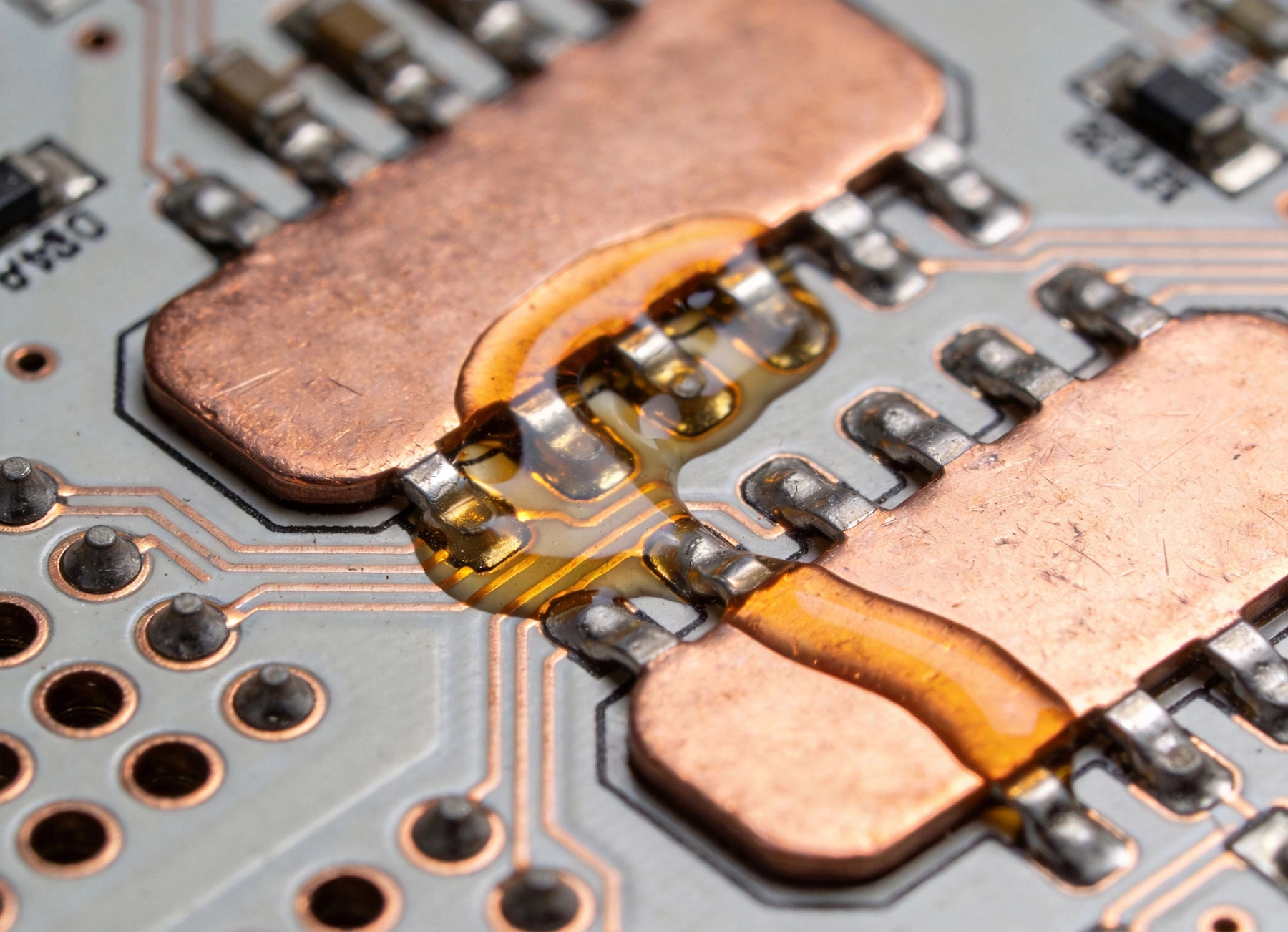 High Current PCB Solder Joints: Wave Soldering vs. Selective Soldering